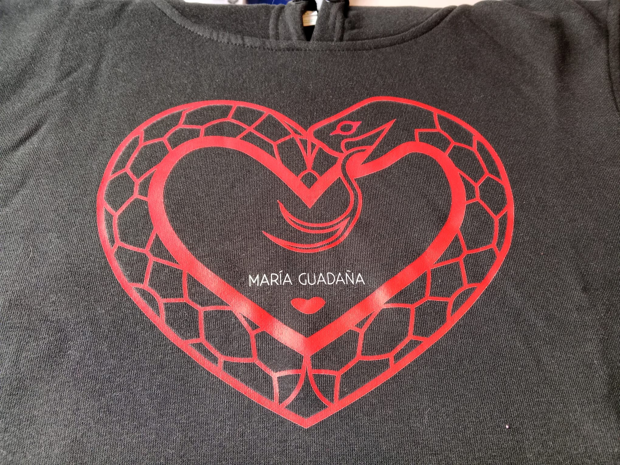 SUDADERA RECTA SERPIENTE ROJA - Imagen 6